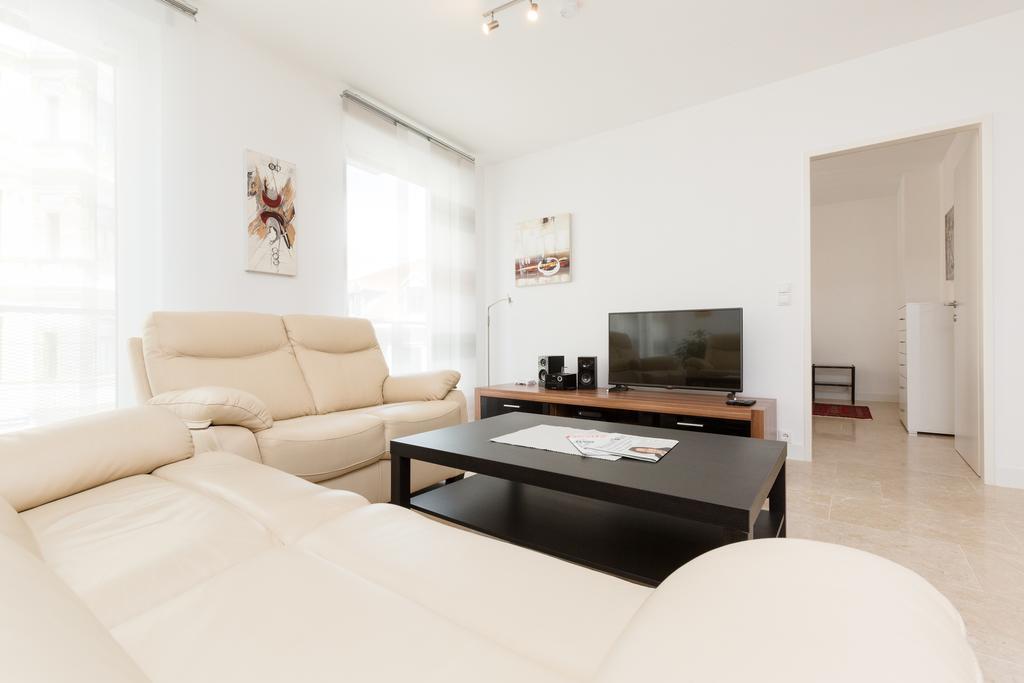 Rafael Kaiser - Paros Apartment - Contactless 24H Check-In Βιέννη Δωμάτιο φωτογραφία