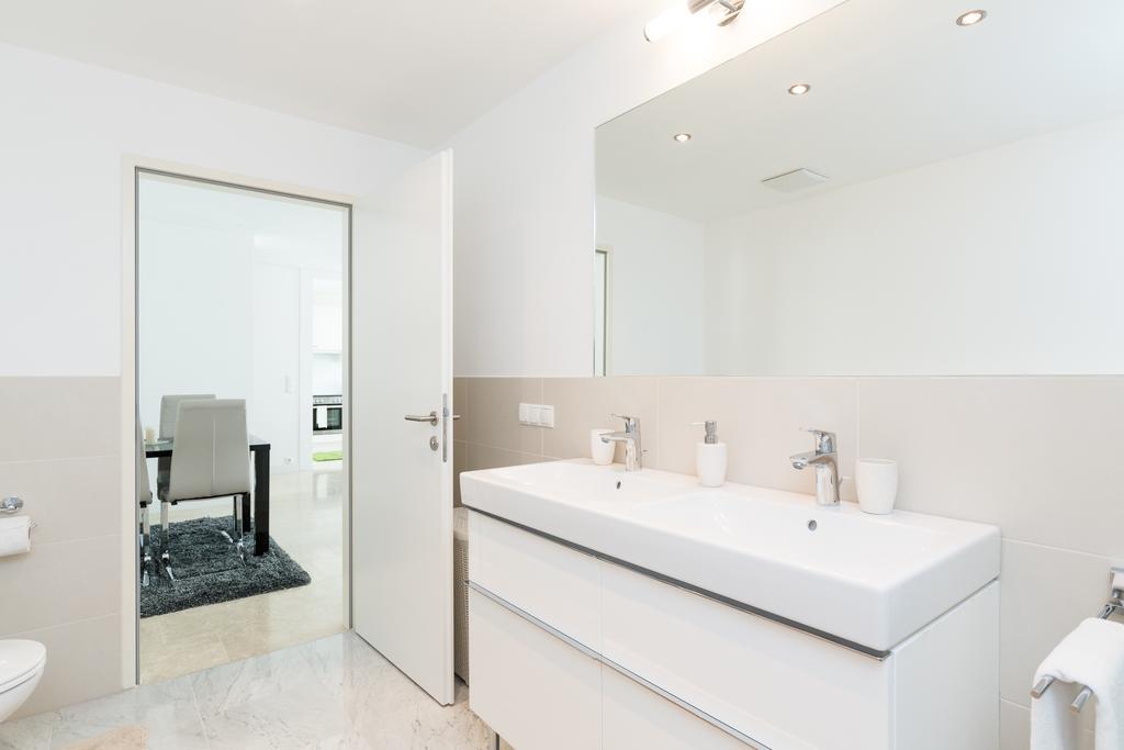 Rafael Kaiser - Paros Apartment - Contactless 24H Check-In Βιέννη Δωμάτιο φωτογραφία